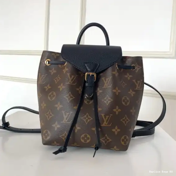MONTSOURIS BB VUITTON LOUIS 0702